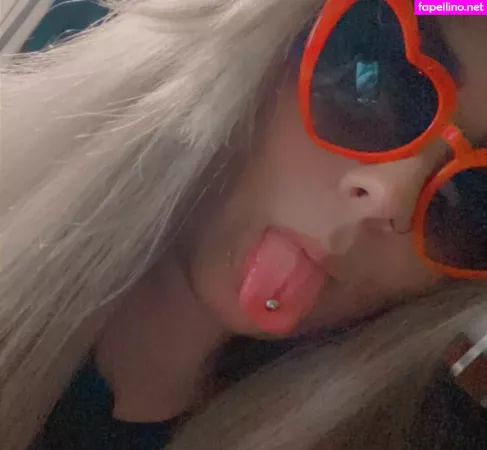 Emilyelixer OnlyFans Thumbnail #DlGlR6YYM4