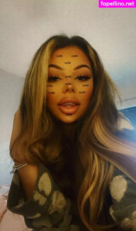 Emilyexotics OnlyFans Thumbnail #OSxdc9BQ27