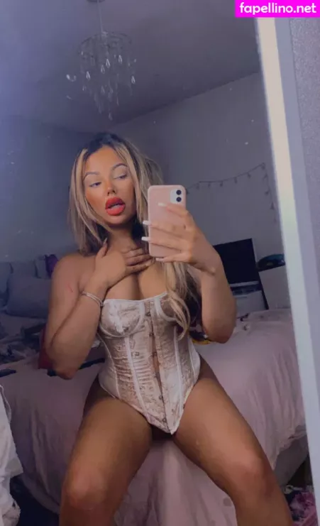 Emilyexotics OnlyFans Thumbnail #T84zHHs598