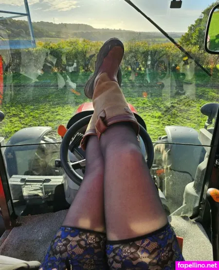 Emilyfa OnlyFans Thumbnail #8HaSnuhS5h