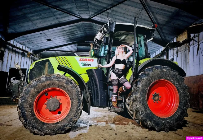 Emilyfa OnlyFans Thumbnail #GtJz0b7vs5