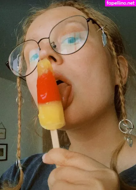 Emilyforelsket OnlyFans Thumbnail #cFopKdMS1R