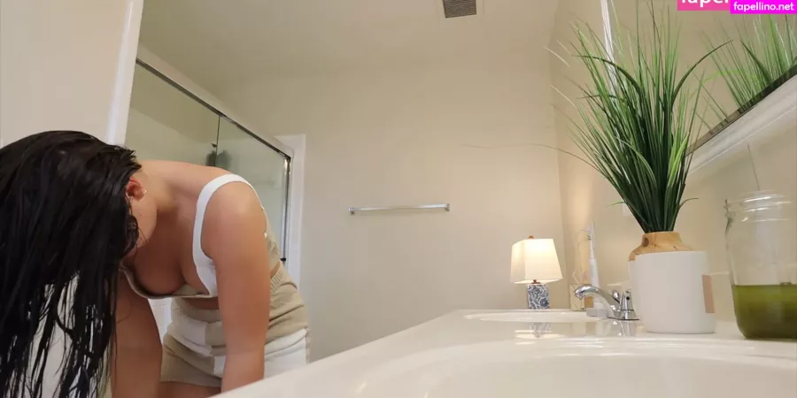 Emilyjeanbeauty OnlyFans Thumbnail #xNvKLVZQs4