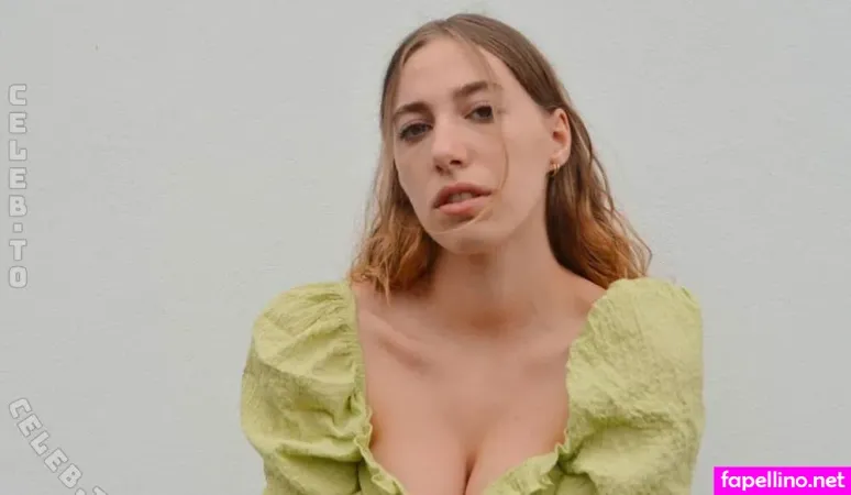 Emilyjohannaa OnlyFans Thumbnail #Oi6xqQdEAI
