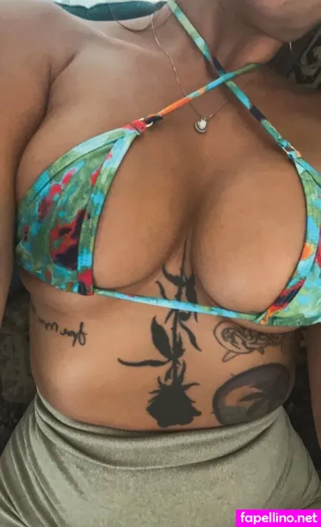 Emilyjuneee OnlyFans Thumbnail #YsqtGAqSBi