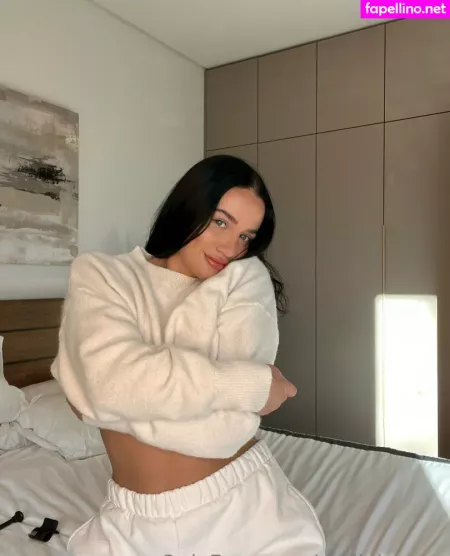 Emilykernsx OnlyFans Thumbnail #Ccw2w1UhLL