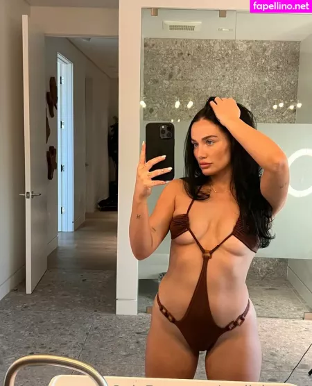 Emilykernsx OnlyFans Thumbnail #RJXtV4xekk