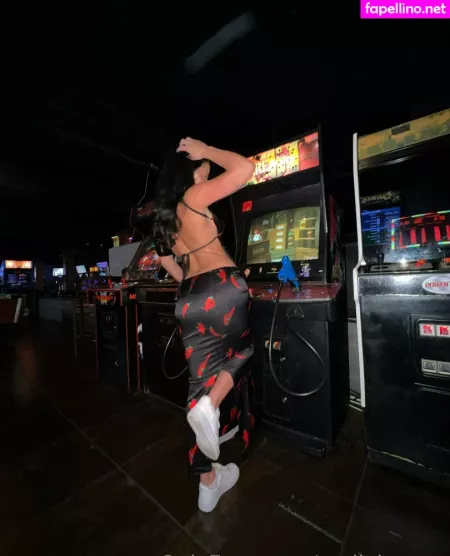 Emilykernsx OnlyFans Thumbnail #SaF2y8OJzA