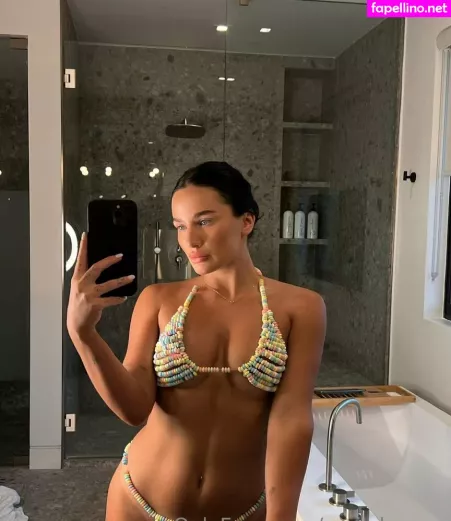 Emilykernsx OnlyFans Thumbnail #d4A4Ppck5L