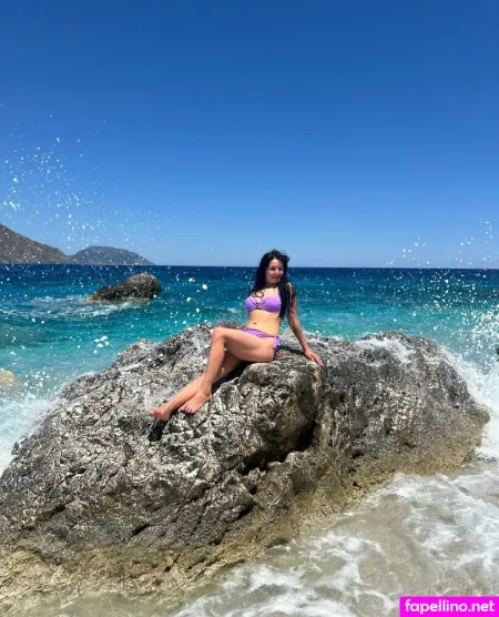 Emilykitty1 OnlyFans Thumbnail #p5GWxNmN4H