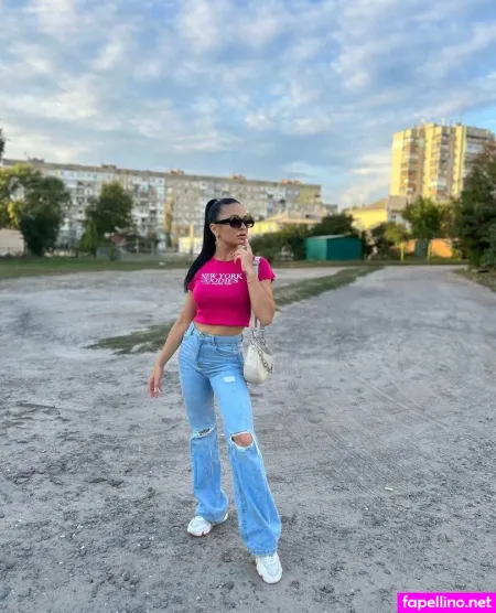Emilykitty1 OnlyFans Thumbnail #qoik9gNi4S