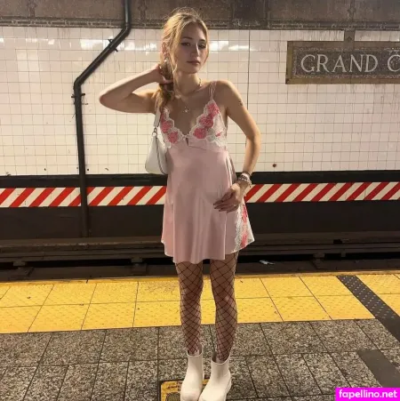Emilykr0pp OnlyFans Thumbnail #Sl4CDhB5yX