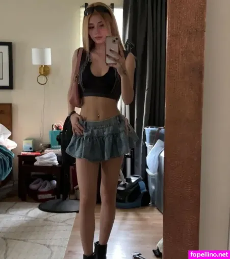 Emilykr0pp OnlyFans Thumbnail #kzBPkSyNYt
