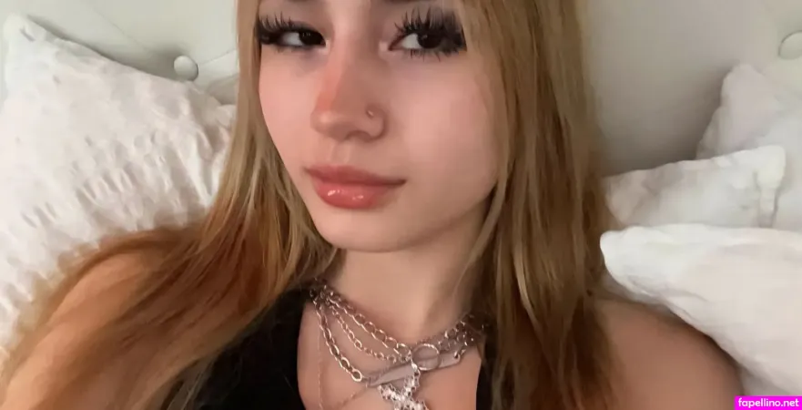 Emilykr0pp OnlyFans Thumbnail #tZ6Nh3NZPg