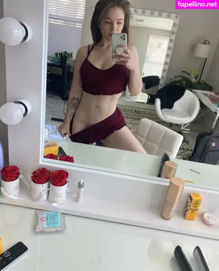 Emilylynne OnlyFans Thumbnail #7Y9yzkABRi