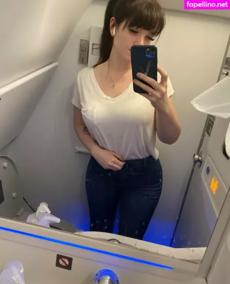 Emilylynne OnlyFans Thumbnail #LHn8H8vSKd