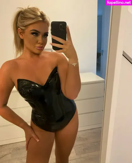 Emilymrlor OnlyFans Thumbnail #JS8ZWbzEoq