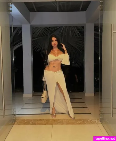 Emilymuneton OnlyFans Thumbnail #9TXSJkFWFr