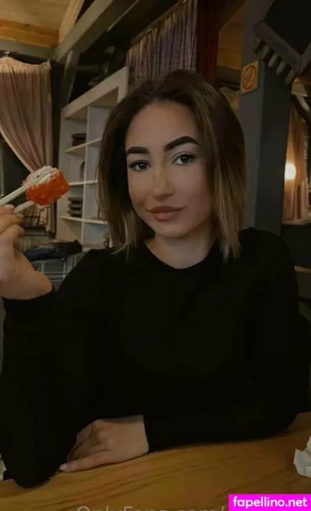 Emilyon OnlyFans Thumbnail #47hcwPQFJz