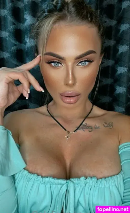 Emilyon OnlyFans Thumbnail #McMYzH8FpI