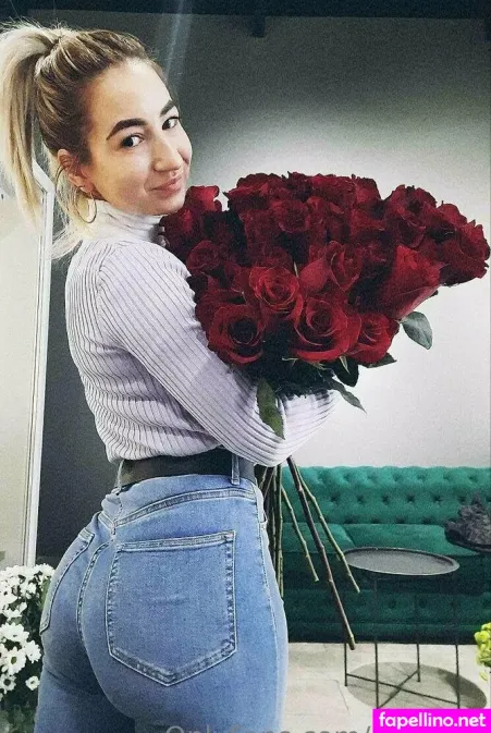 Emilyon OnlyFans Thumbnail #TtZ5yzLh74