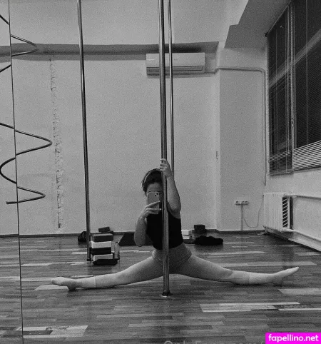 Emilyon OnlyFans Thumbnail #rNiRmTF6wZ