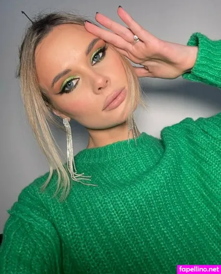 Emilyonepleasure OnlyFans Thumbnail #pHRtMiX21p