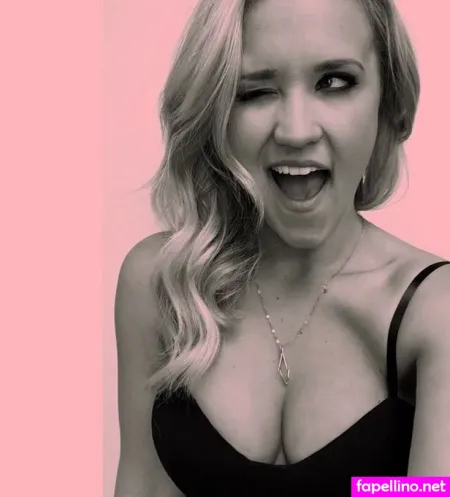 Emilyosment OnlyFans Thumbnail #LCXwCFxLIf