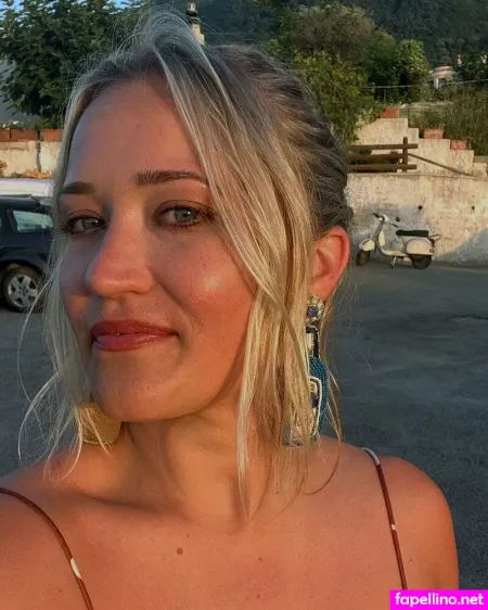 Emilyosment OnlyFans Thumbnail #Lbstr9PIKV