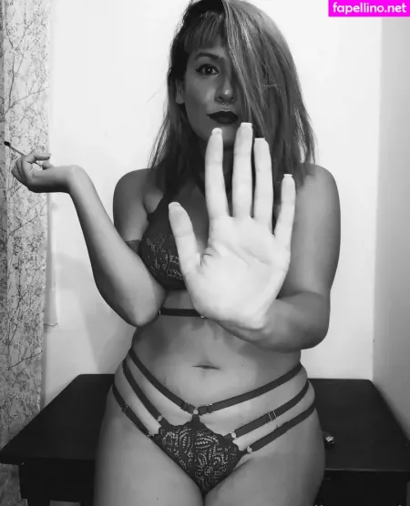Emilypageok OnlyFans Thumbnail #TRFIAeDcAx
