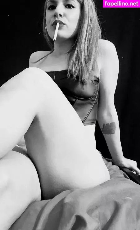 Emilypageok OnlyFans Thumbnail #zhiB4H7a3h