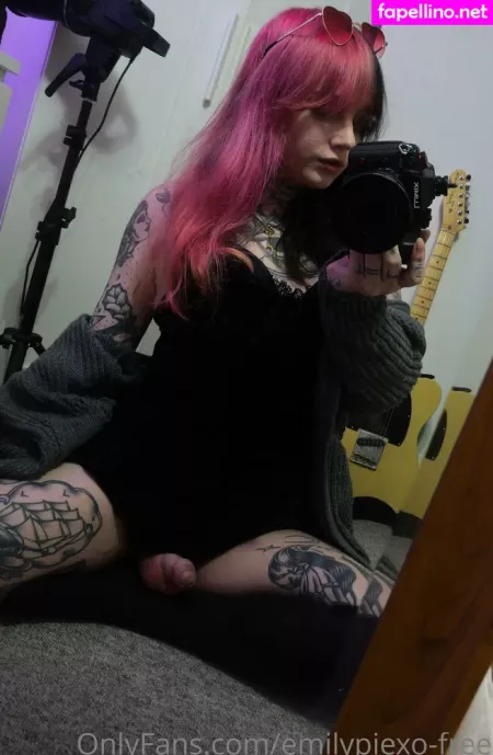 Emilypiexo Free OnlyFans Thumbnail #coEN9g8qJk