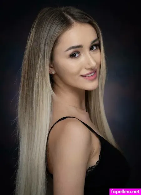 Emilyraymont OnlyFans Thumbnail #QjhPypPnfQ