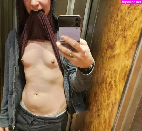 Emilyretcher OnlyFans Thumbnail #2VyMXHD39g