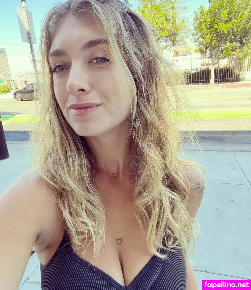 Emilyraineyexclusive, emilyrvip, https: Nude Leaked OnlyFans Photo #1bOM9VtOK3