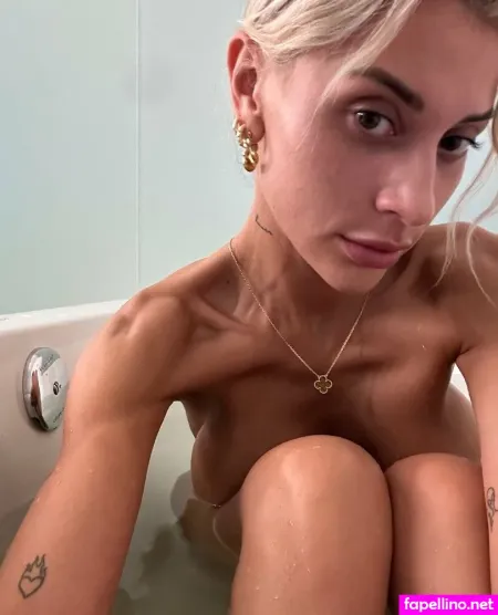 Emilysalch 1 OnlyFans Thumbnail #H1VGeYieTW