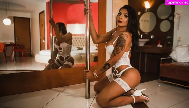 Emilysales19 OnlyFans Thumbnail #RjmyMLuosz
