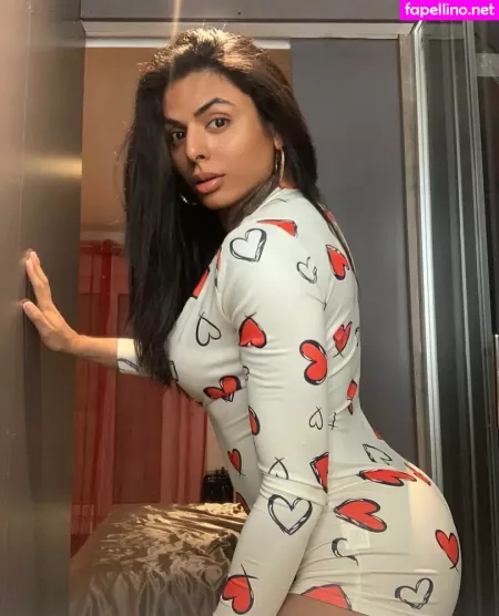 Emilysales19 OnlyFans Thumbnail #RwoVnEvL4d