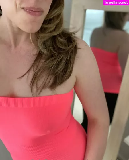 Emilysequoiafree OnlyFans Thumbnail #b9DzLkyKe4