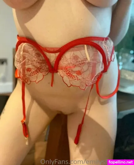 Emilysfantasies 1 OnlyFans Thumbnail #9p9OlJEP8A