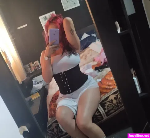 Emilythemachine Main Profile Photo
