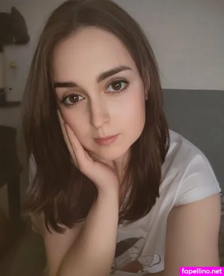 Emilytoh25 OnlyFans Thumbnail #1lYa0y8MKC
