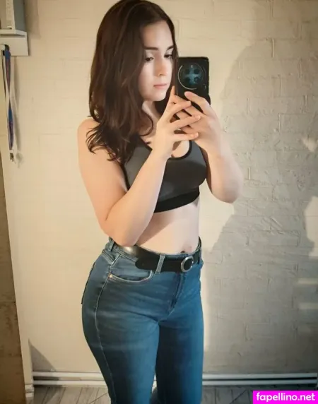 Emilytoh25 OnlyFans Thumbnail #x08EDcIFdr