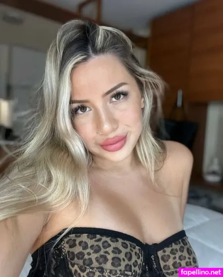 Emilytraiin OnlyFans Thumbnail #bg2wWWpNjA