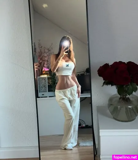 Emilyvanxssa OnlyFans Thumbnail #BFGjtqor1L