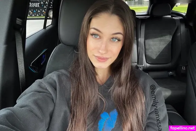 Emilyvanxssa OnlyFans Thumbnail #ksbPtPpi2d