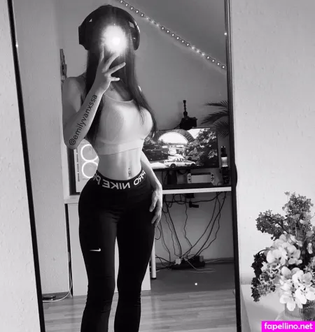 Emilyvanxssa OnlyFans Thumbnail #tvRsFaUaR9