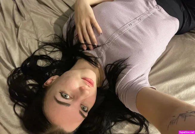 Emilyvibes OnlyFans Thumbnail #I6g7HT6rVm