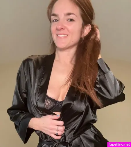 Emilywifelife OnlyFans Thumbnail #KlfCX6aLpG