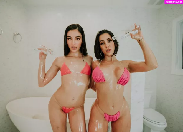 Emilywillisxx OnlyFans Thumbnail #9LLzq4rCbE